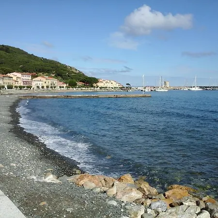Marciana Marina 公寓 *